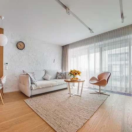 Little Monaco - Yacht Park غدينيا