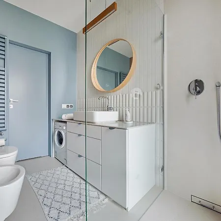 Little Monaco - Yacht Park * غدينيا